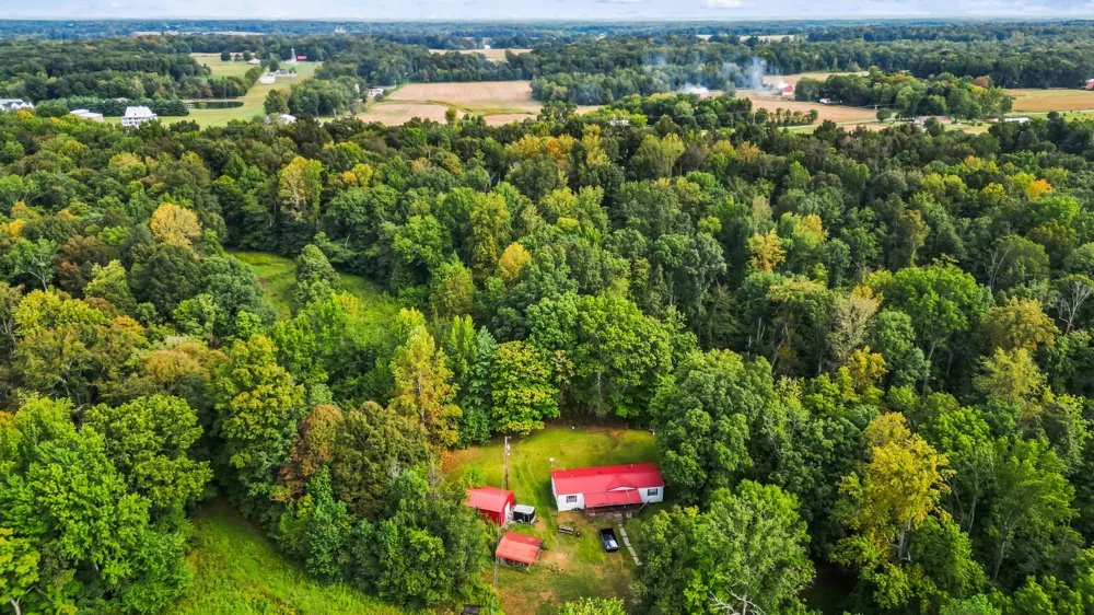 1318 Old Clarksville Pike Pleasant View, TN 37146