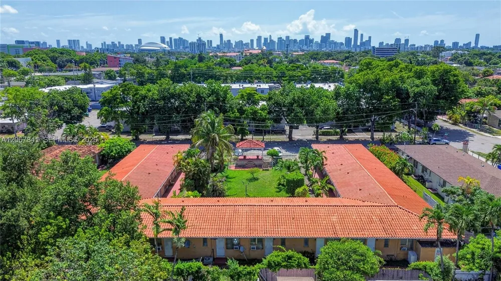 140 SW 30th Ct #134 Miami, FL 33135