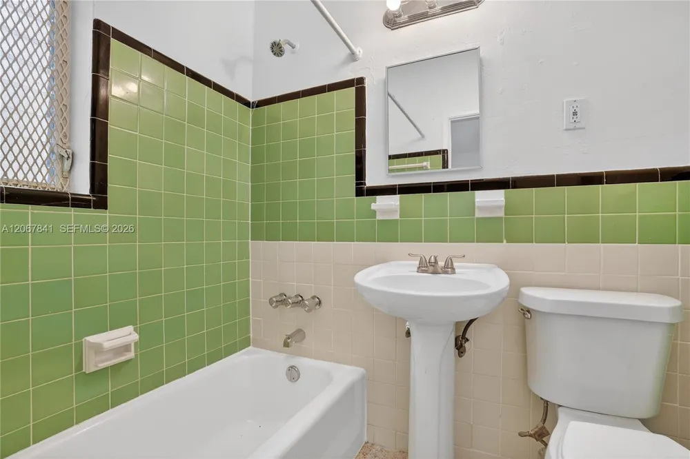 140 SW 30th Ct #134 Miami, FL 33135
