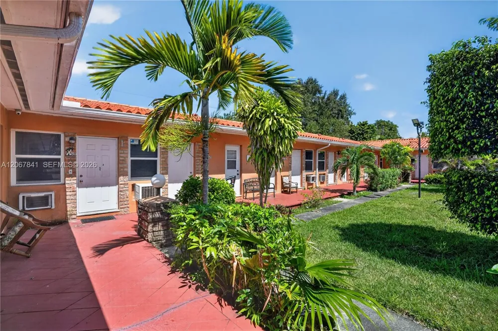 140 SW 30th Ct #134 Miami, FL 33135