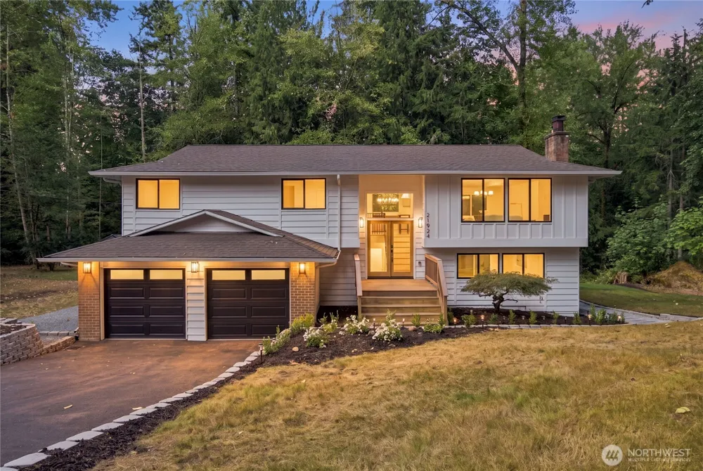 21924 NE 164th St Woodinville, WA 98077