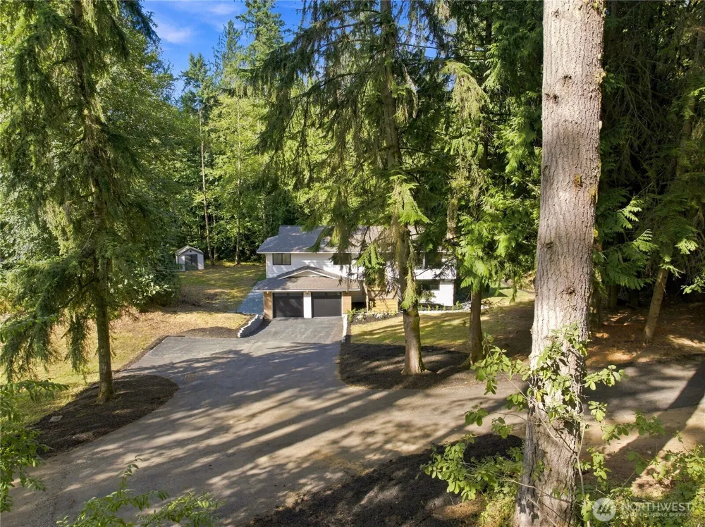 21924 NE 164th St Woodinville, WA 98077