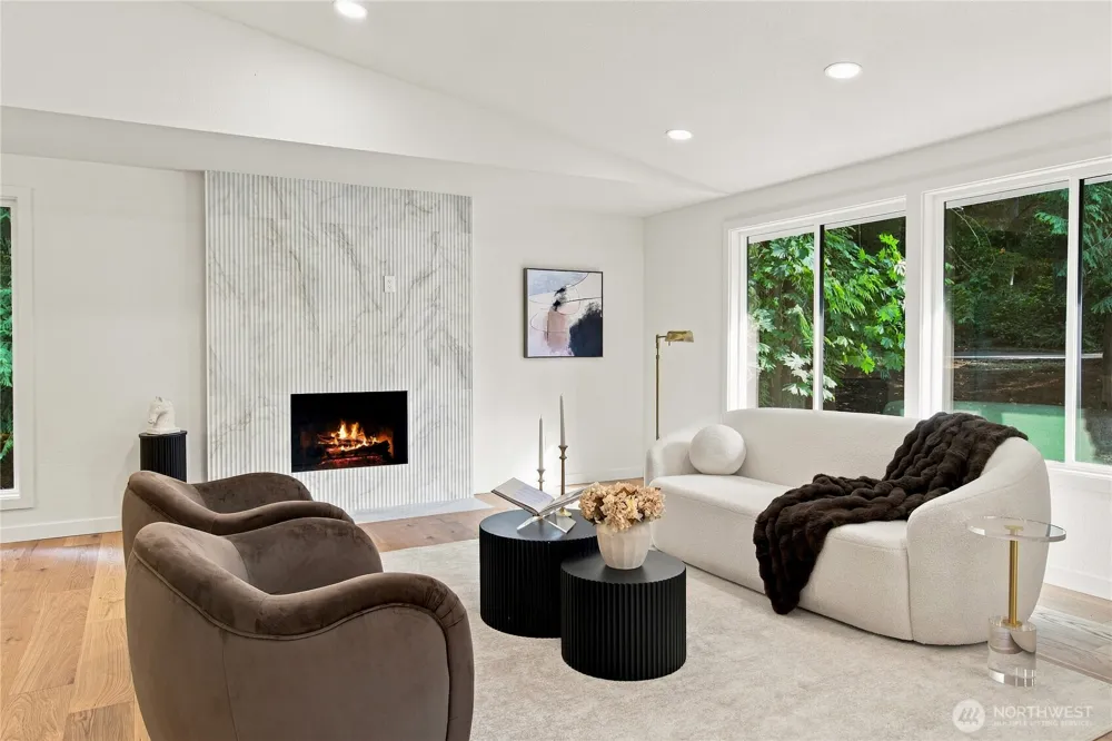 21924 NE 164th St Woodinville, WA 98077