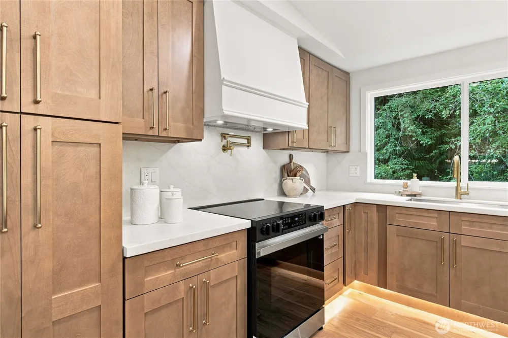 21924 NE 164th St Woodinville, WA 98077