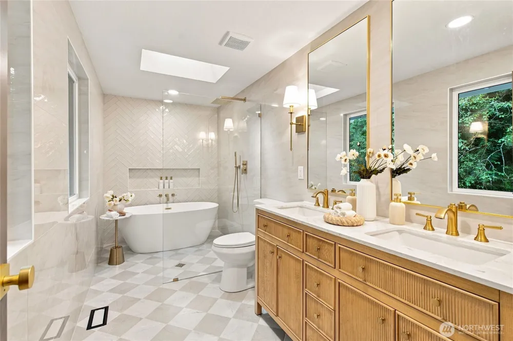 21924 NE 164th St Woodinville, WA 98077