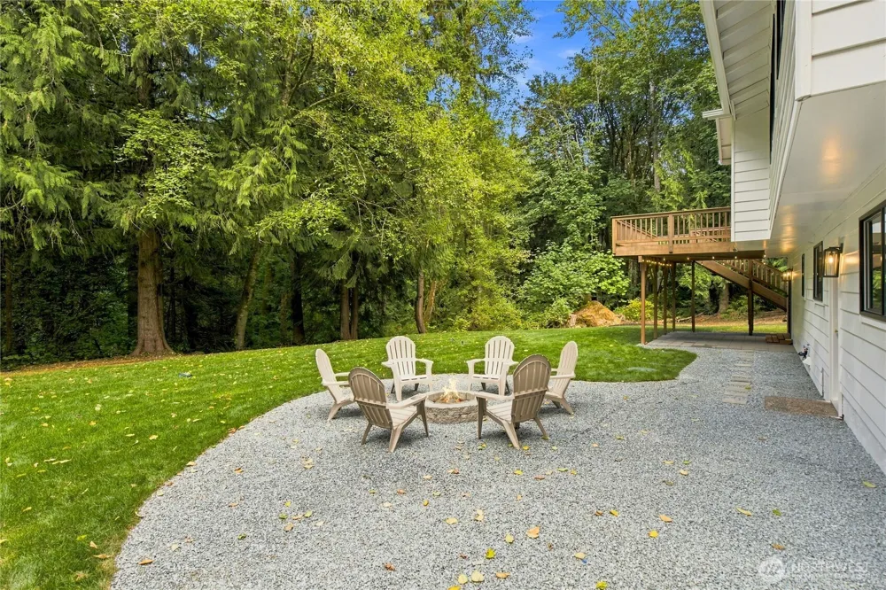 21924 NE 164th St Woodinville, WA 98077