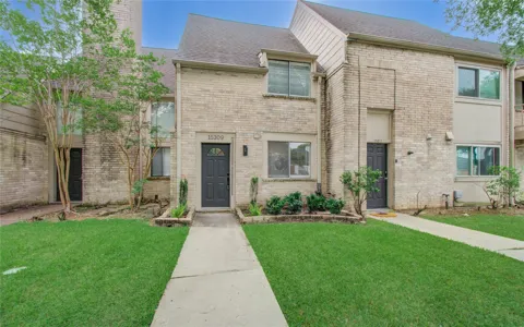 15309 Kingfield Drive #9