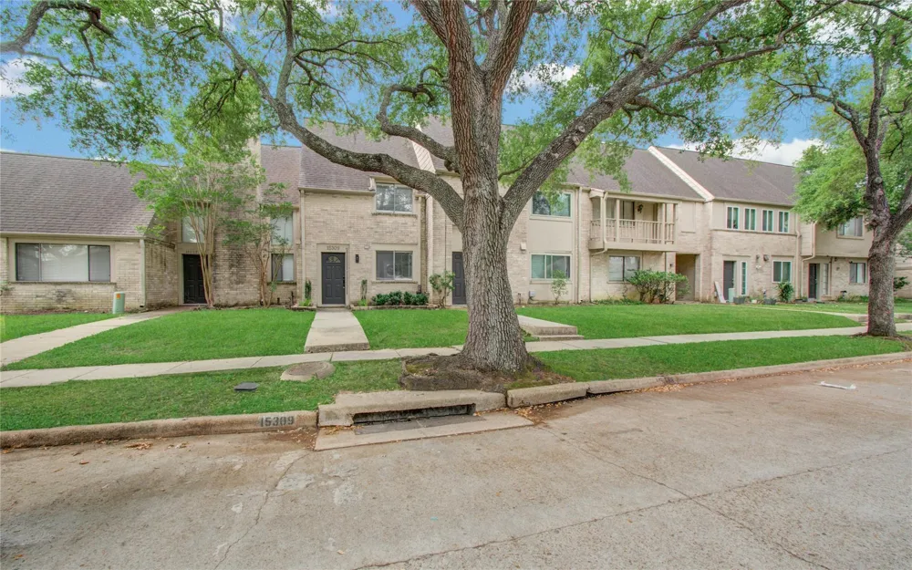 15309 Kingfield Drive #9 Houston, TX 77084