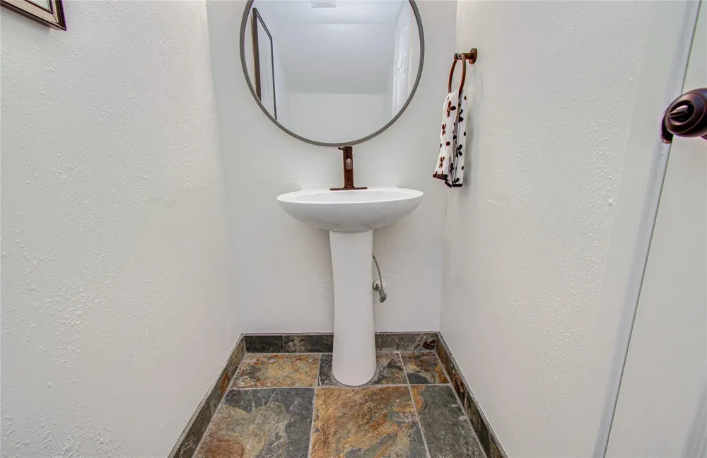 15309 Kingfield Drive #9 Houston, TX 77084