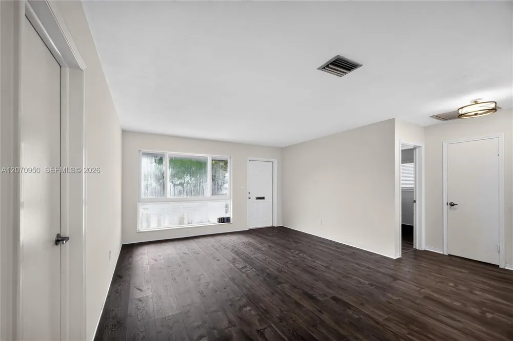 4300 Harrison St Hollywood, FL 33021