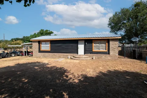 817 Ridgeway