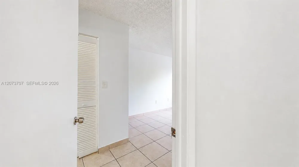 15600 SW 80th street #L-202 Miami, FL 33193