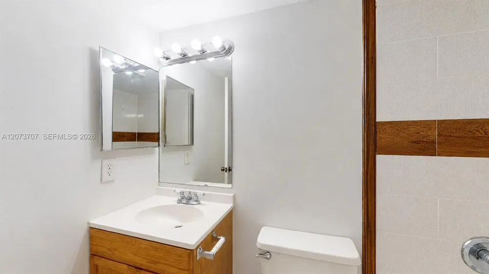 15600 SW 80th street #L-202 Miami, FL 33193