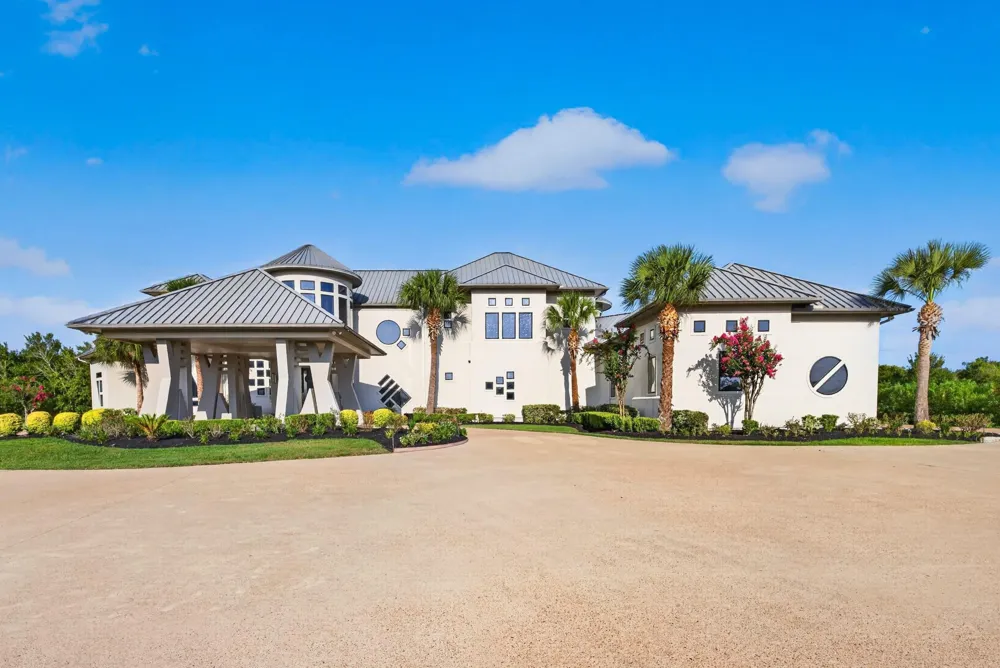4043 Maranatha Sugar Land, TX 77479