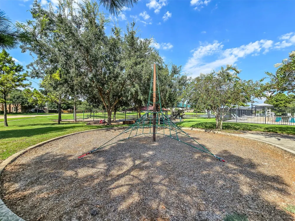 1902 Highland Point Court Pearland, TX 77581