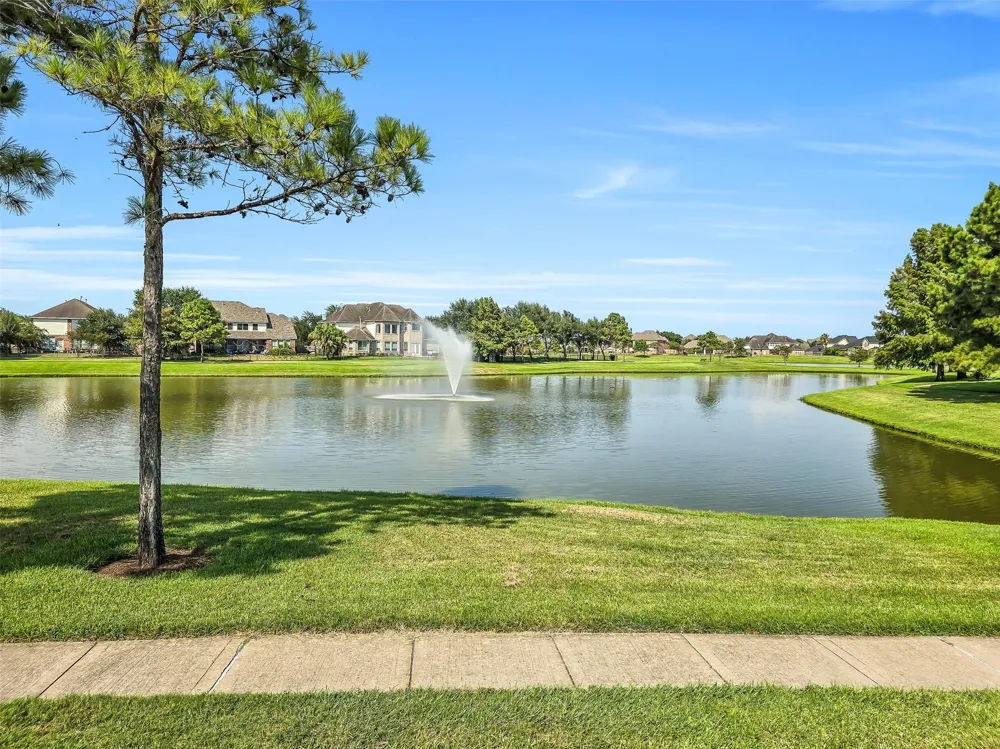 1902 Highland Point Court Pearland, TX 77581