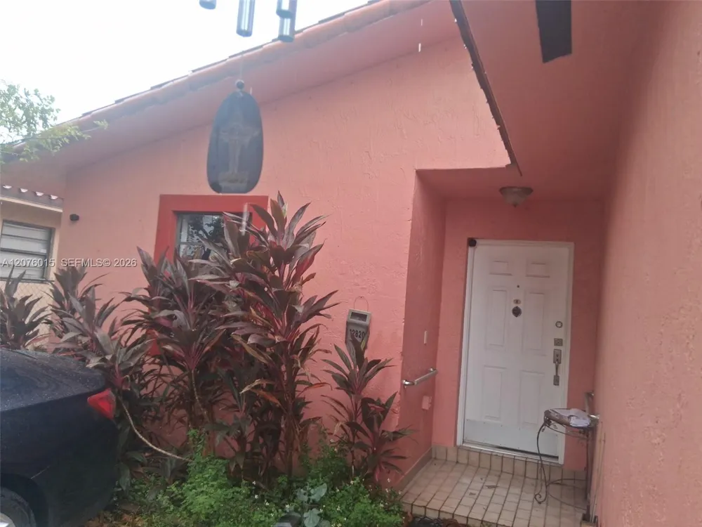 12820 NW 104th Ave Hialeah Gardens, FL 33018