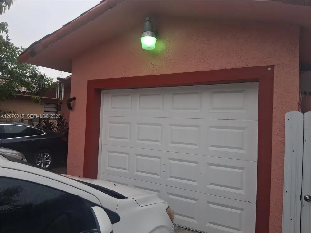 12820 NW 104th Ave Hialeah Gardens, FL 33018