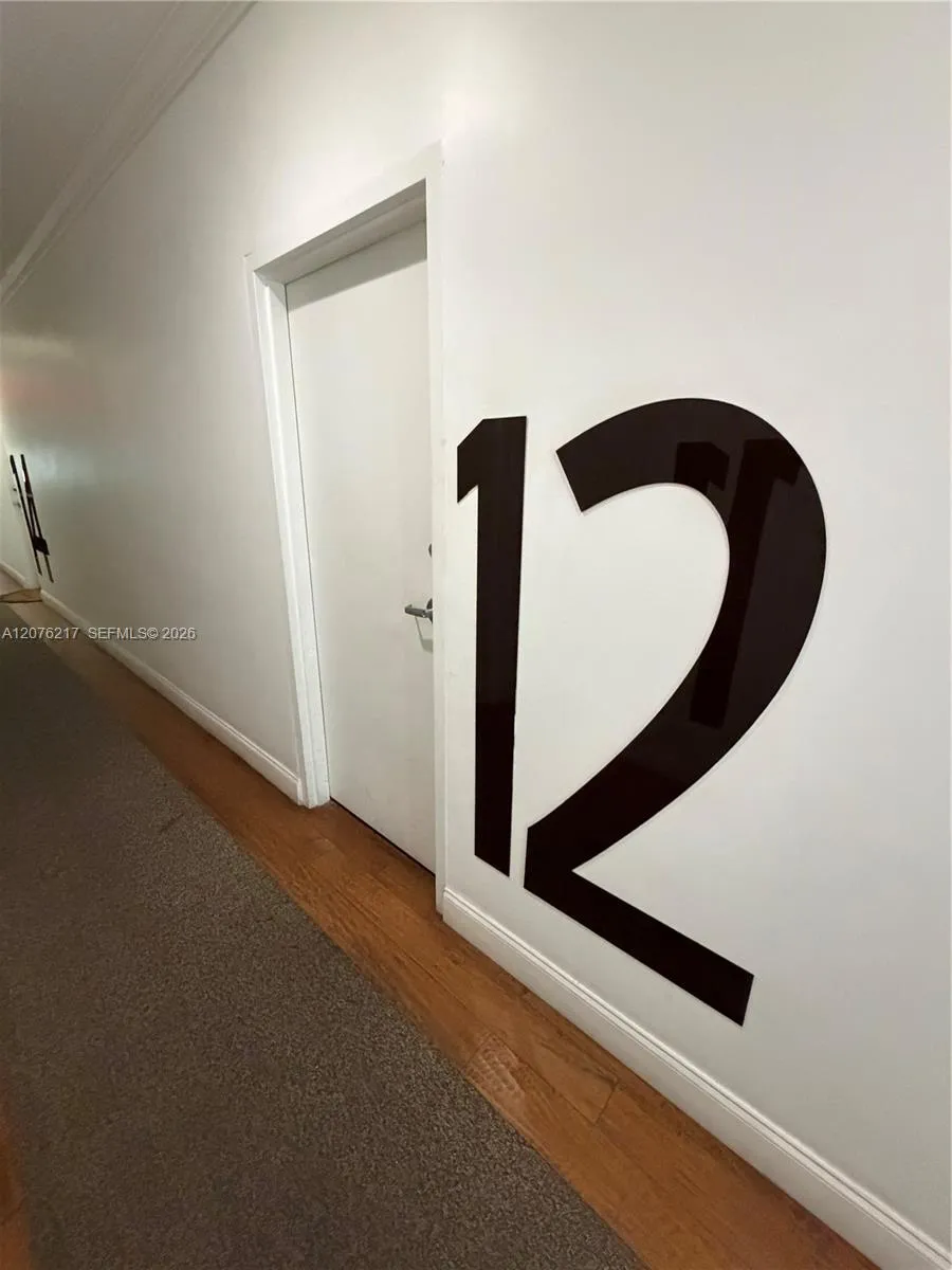 526 15th St #12 Miami Beach, FL 33139