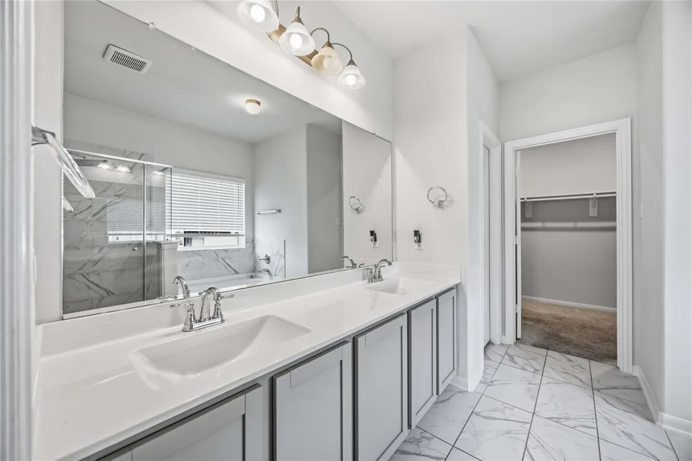 2402 Mount Dana Drive Rosharon, TX 77583