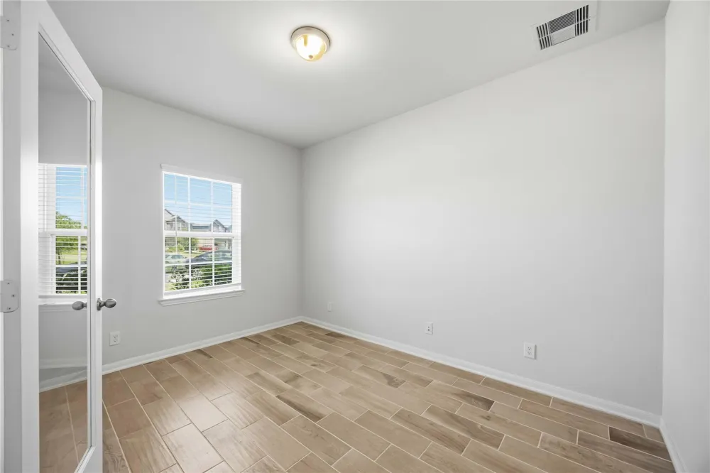 2402 Mount Dana Drive Rosharon, TX 77583