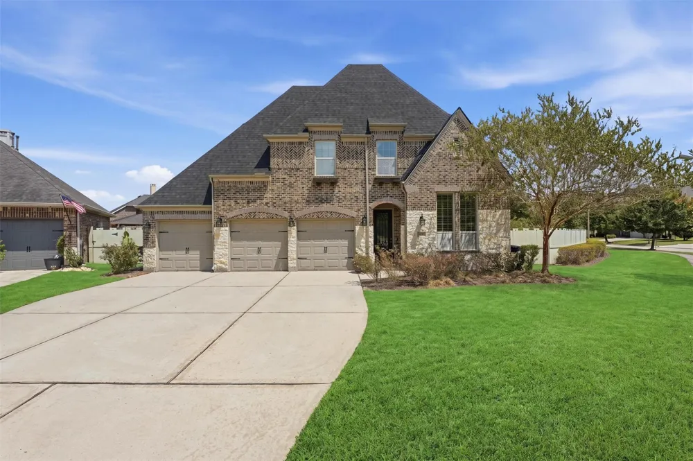 9952 Downey Emerald Drive Conroe, TX 77385