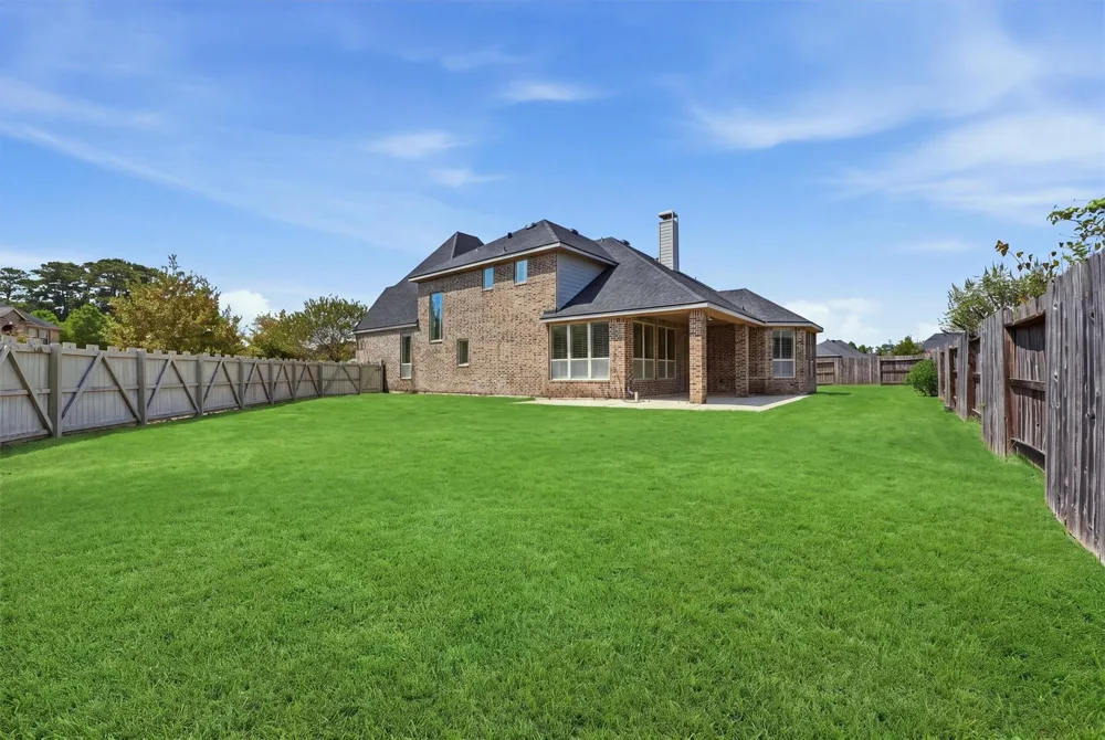 9952 Downey Emerald Drive Conroe, TX 77385
