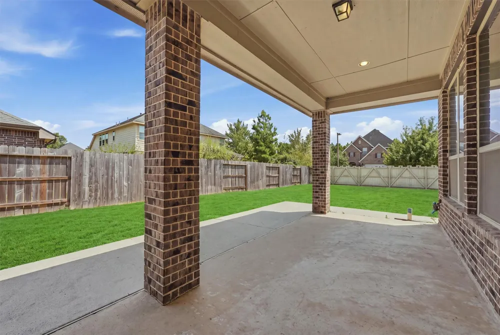 9952 Downey Emerald Drive Conroe, TX 77385