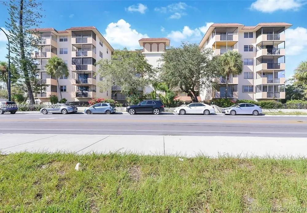 12590 NE 16th Ave #502 North Miami, FL 33161