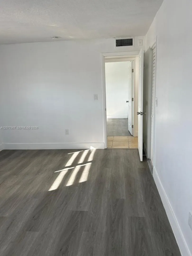 15201 NE 6th Ave #C302 Miami, FL 33162