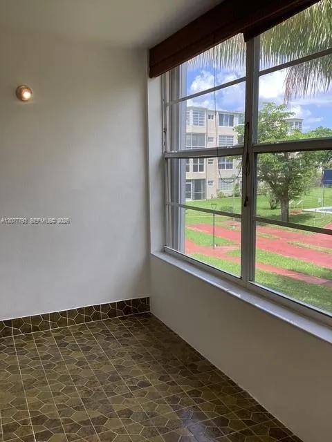 1501 NE 191st St #C212 Miami, FL 33179