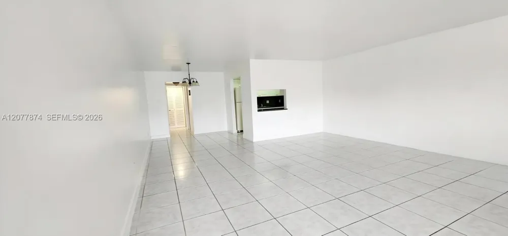 1885 NE 121st St #16 North Miami, FL 33181