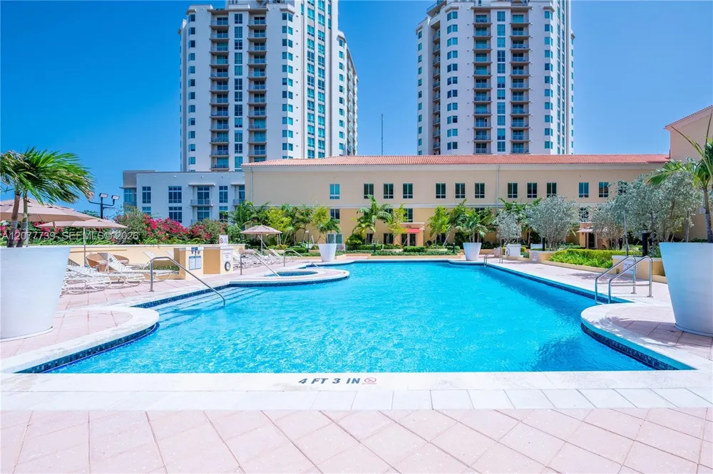 7350 SW 89th St #706S Miami, FL 33156