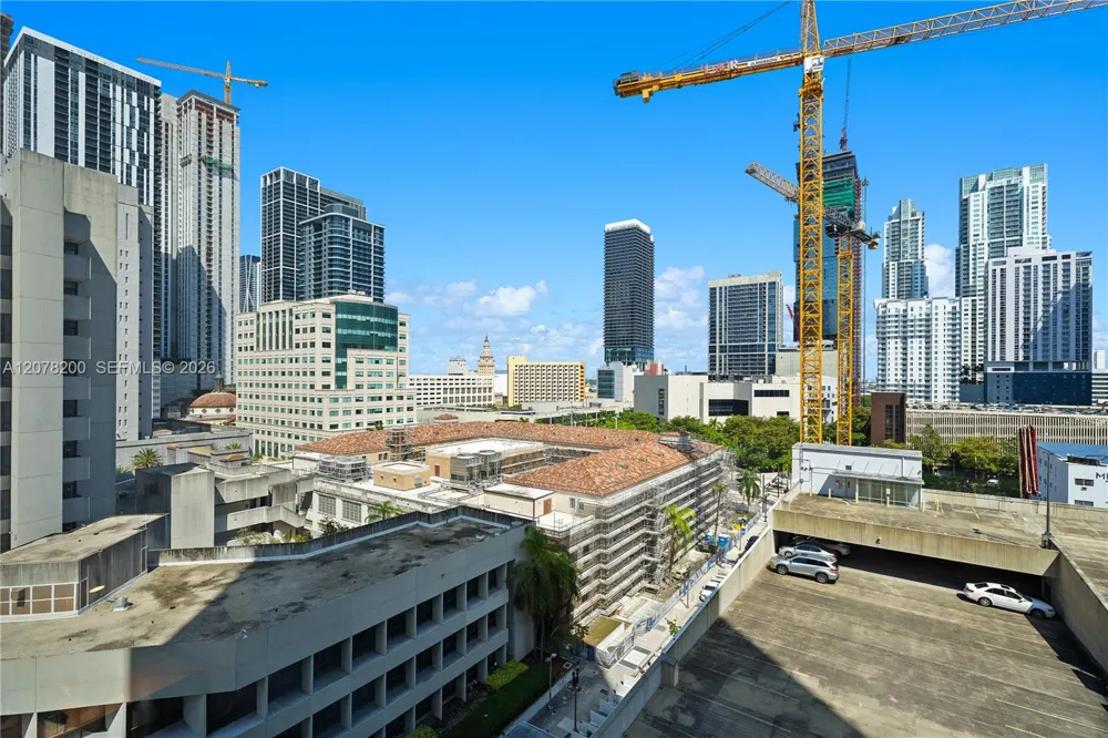 225 Miami Ave #1003 Miami, FL 33128