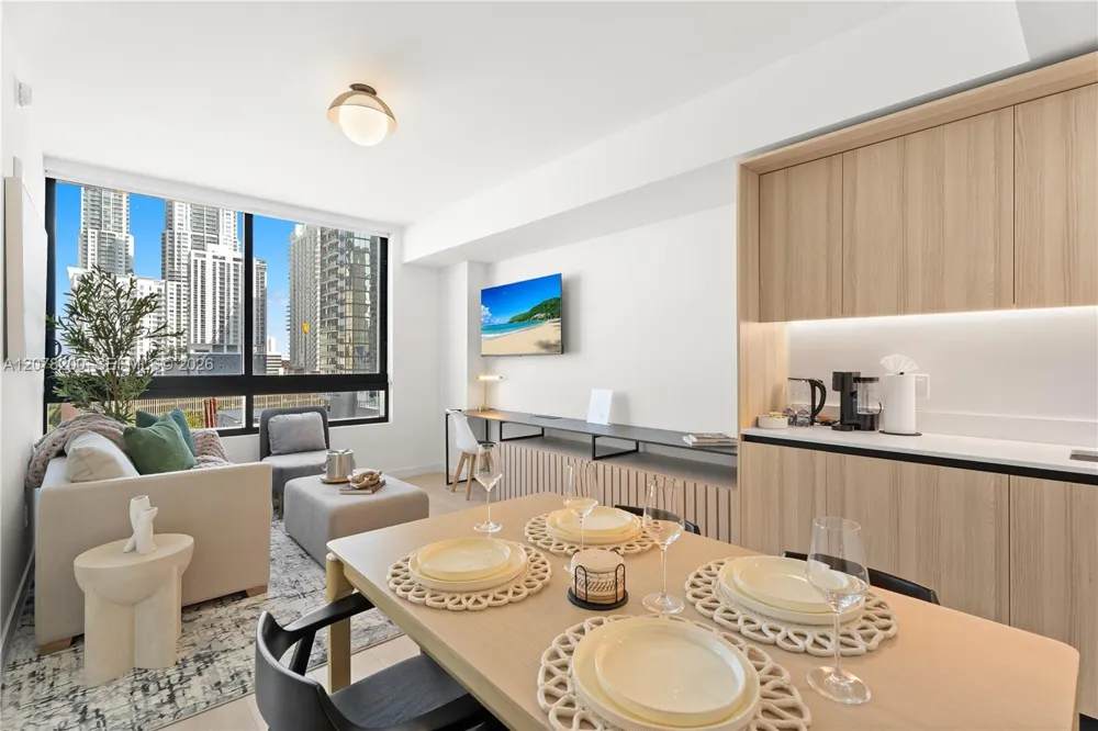 225 Miami Ave #1003 Miami, FL 33128