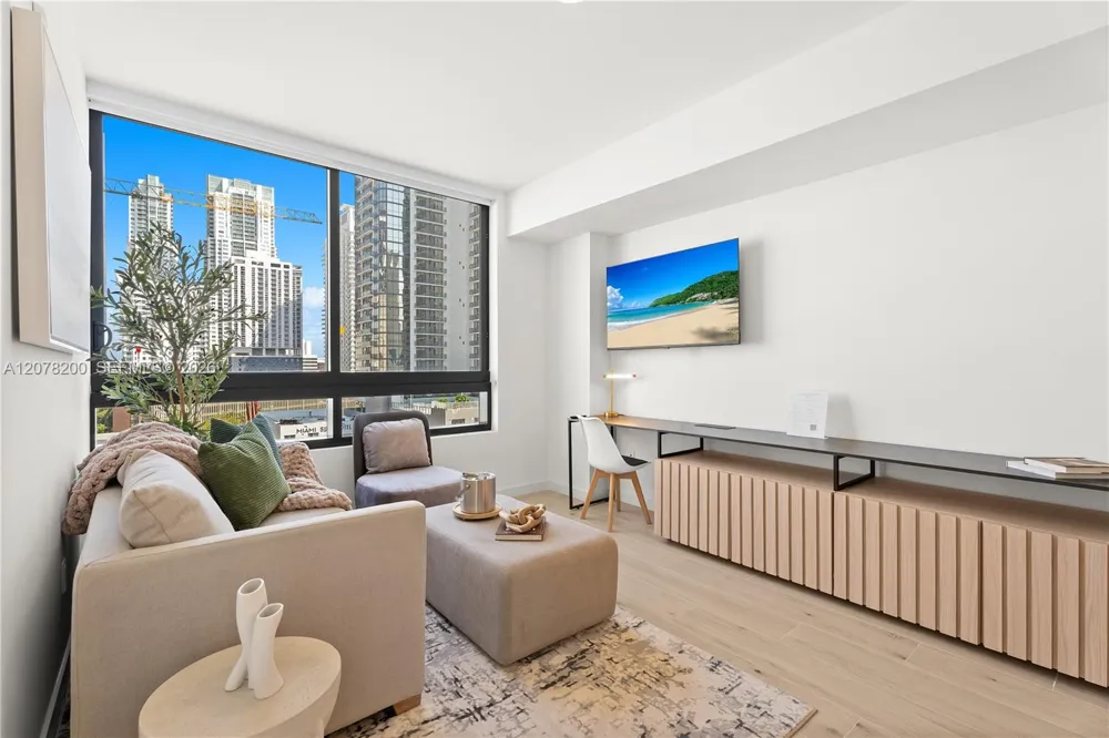 225 Miami Ave #1003 Miami, FL 33128