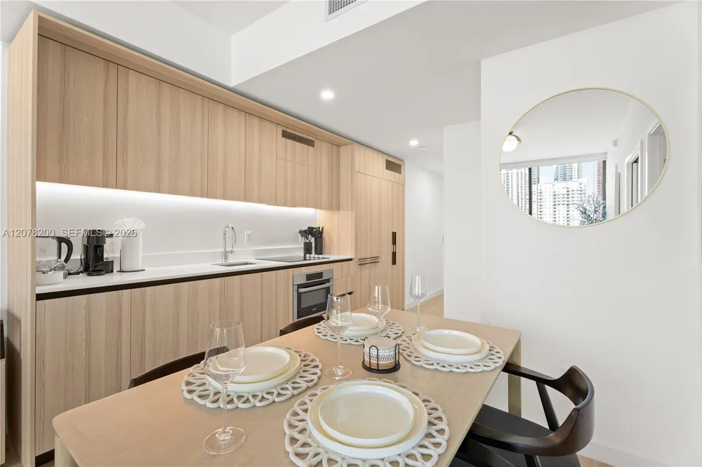 225 Miami Ave #1003 Miami, FL 33128