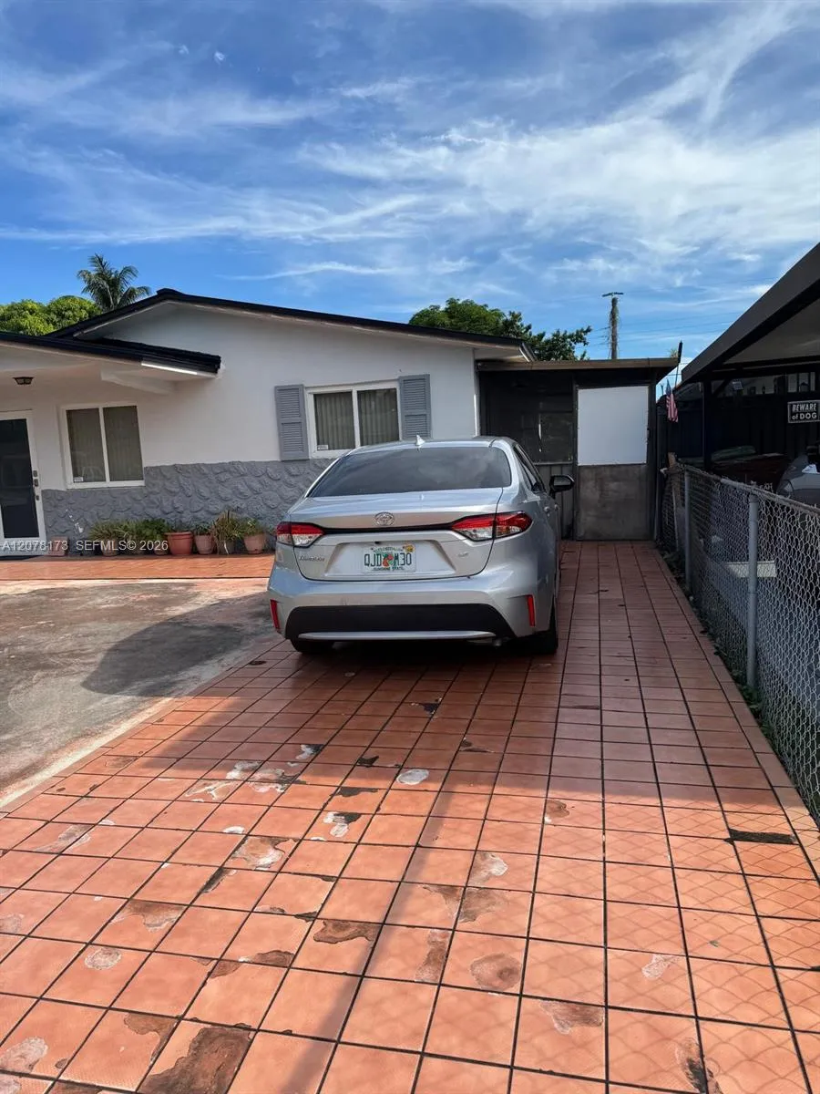 550 E 29th St Hialeah, FL 33013