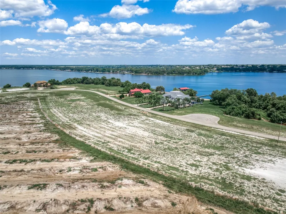 135 SUNSET POINTE BLVD Other City - In The State Of Florida, FL 33852