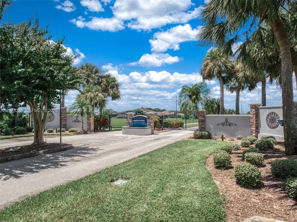 135 SUNSET POINTE BLVD Other City - In The State Of Florida, FL 33852