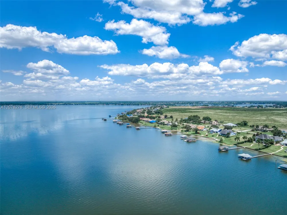 135 SUNSET POINTE BLVD Other City - In The State Of Florida, FL 33852