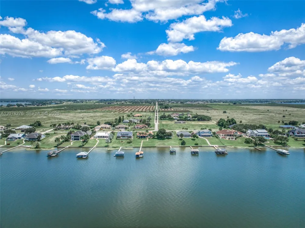 135 SUNSET POINTE BLVD Other City - In The State Of Florida, FL 33852