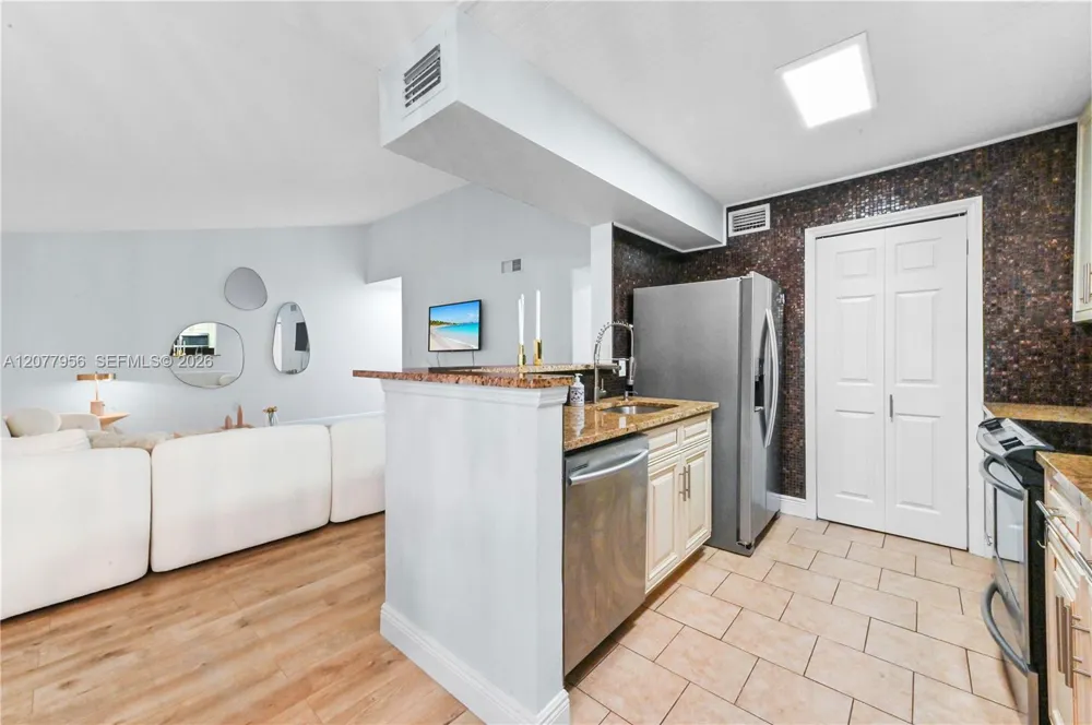 2662 NW 33rd St #2508 Oakland Park, FL 33309