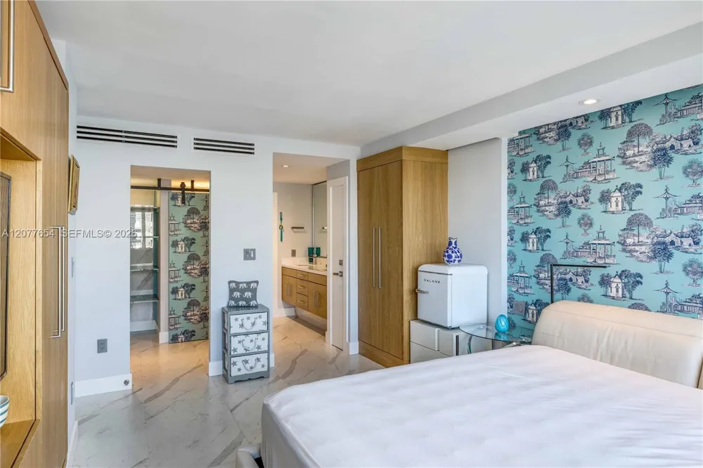 1345 Lincoln Rd #1004 Miami Beach, FL 33139