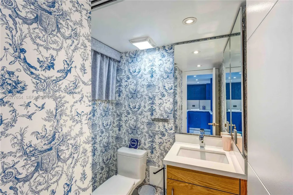 1345 Lincoln Rd #1004 Miami Beach, FL 33139