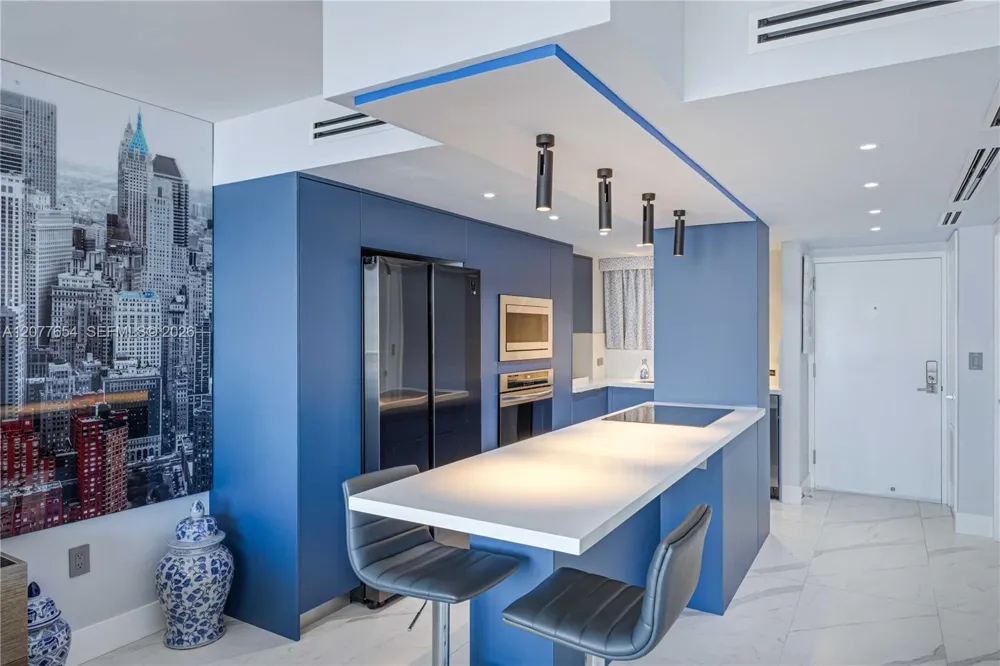 1345 Lincoln Rd #1004 Miami Beach, FL 33139