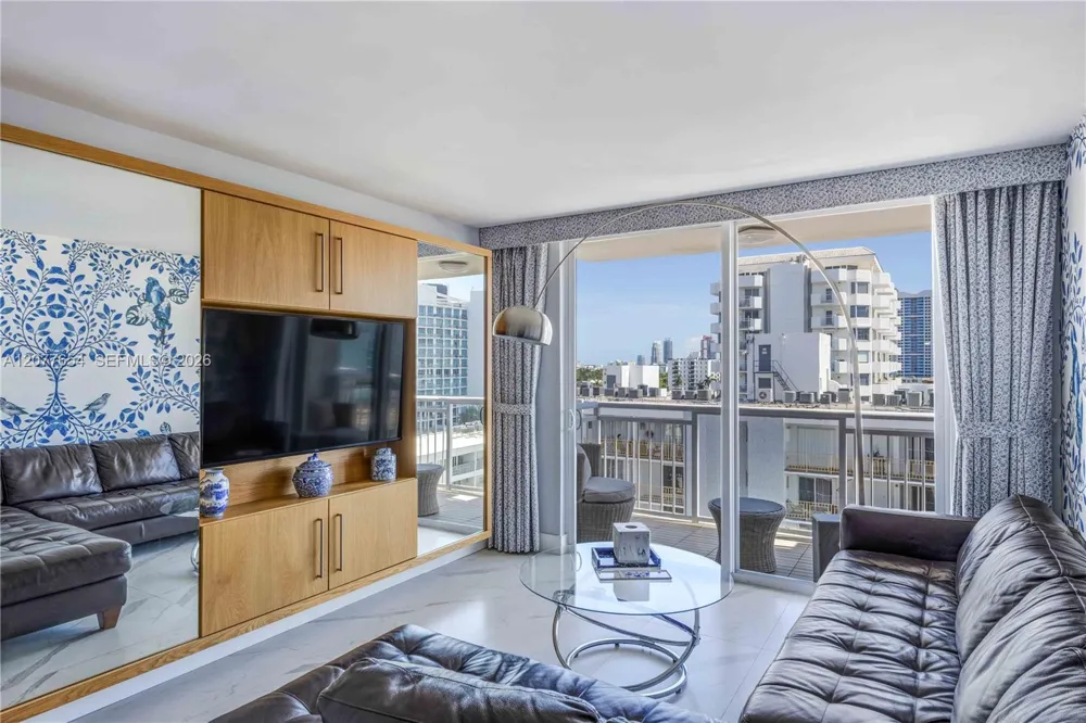 1345 Lincoln Rd #1004 Miami Beach, FL 33139