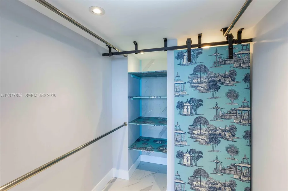1345 Lincoln Rd #1004 Miami Beach, FL 33139