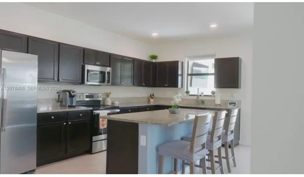 221 SE 35th Ave Homestead, FL 33033