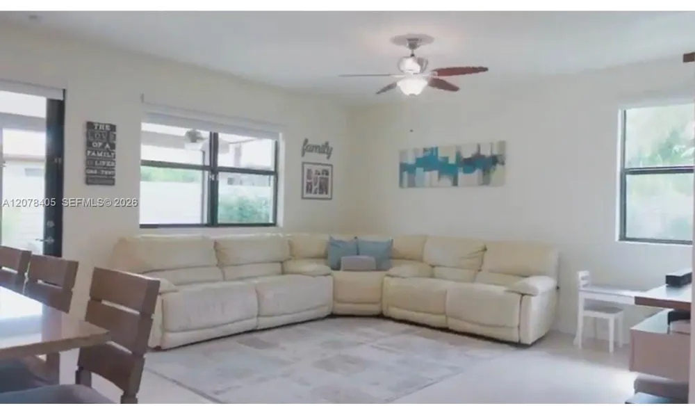 221 SE 35th Ave Homestead, FL 33033